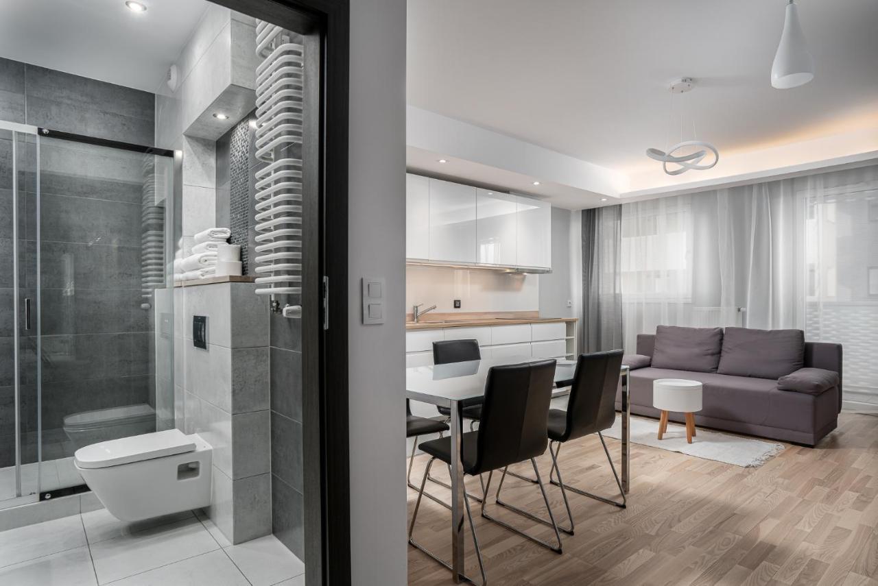 Rentplanet - Apartamenty Atal Tower Wrocław Exterior foto