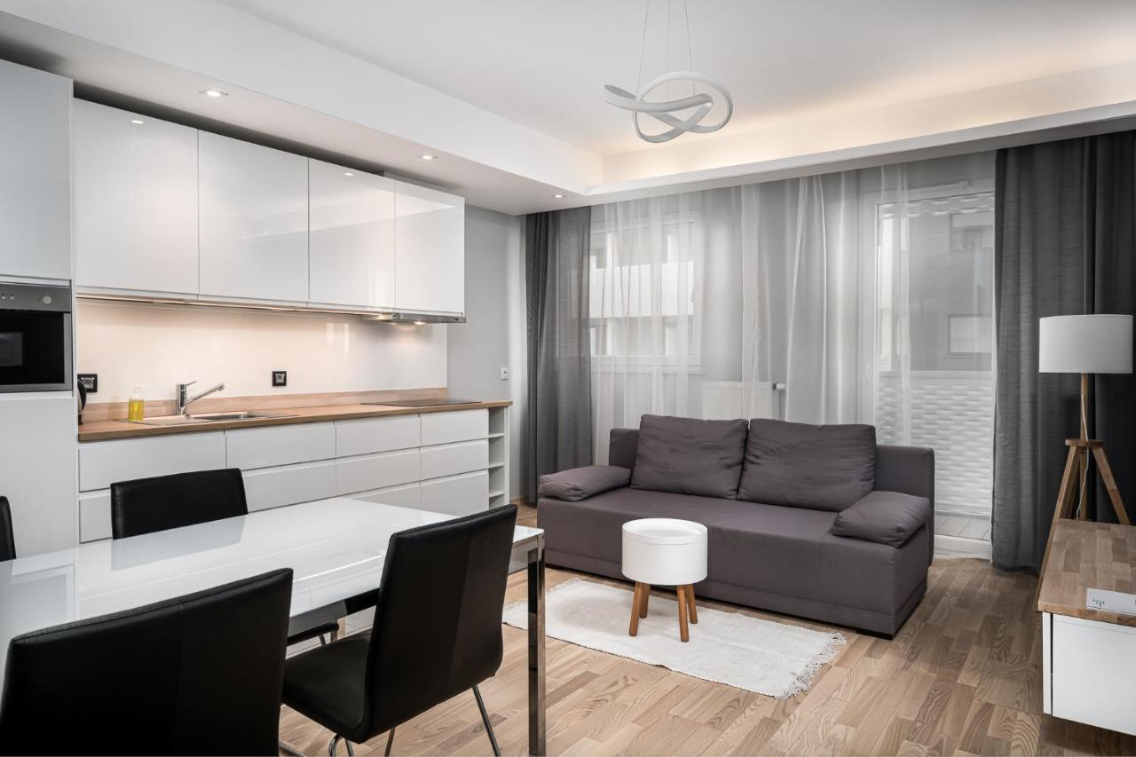 Rentplanet - Apartamenty Atal Tower Wrocław Exterior foto