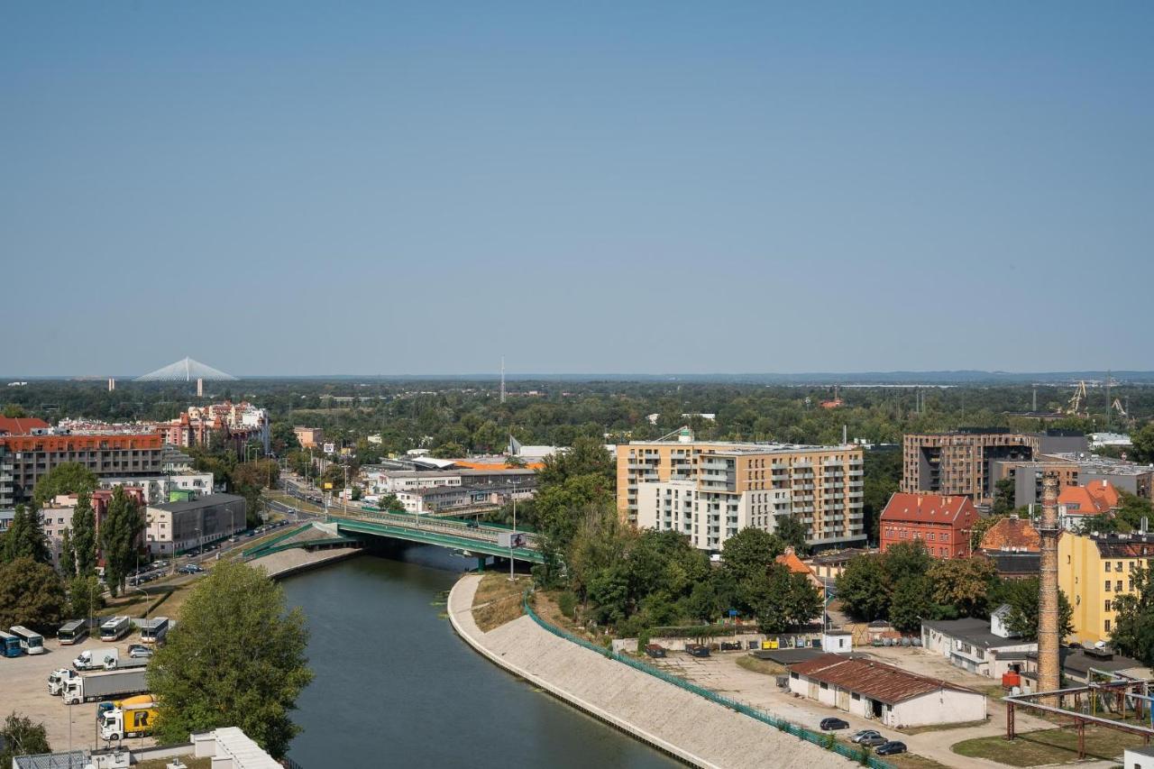 Rentplanet - Apartamenty Atal Tower Wrocław Exterior foto